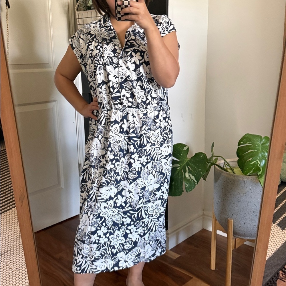 Vintage 100% cotton Tropical no Brand Midi Plus Size Floral Print Dress. Size 16
